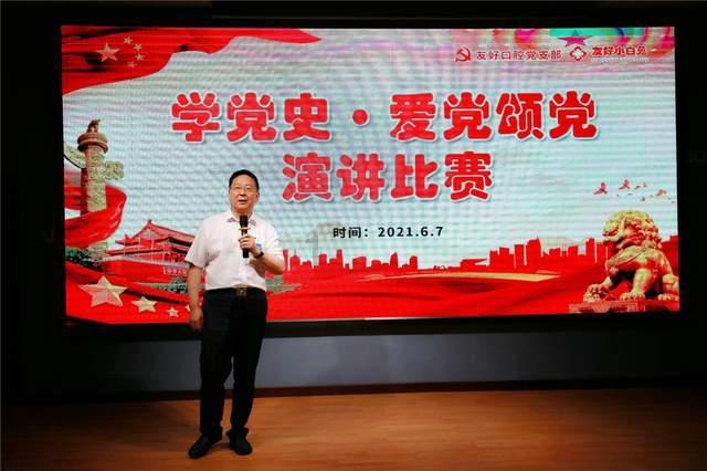 印尼多座火山喷发 数千人疏散